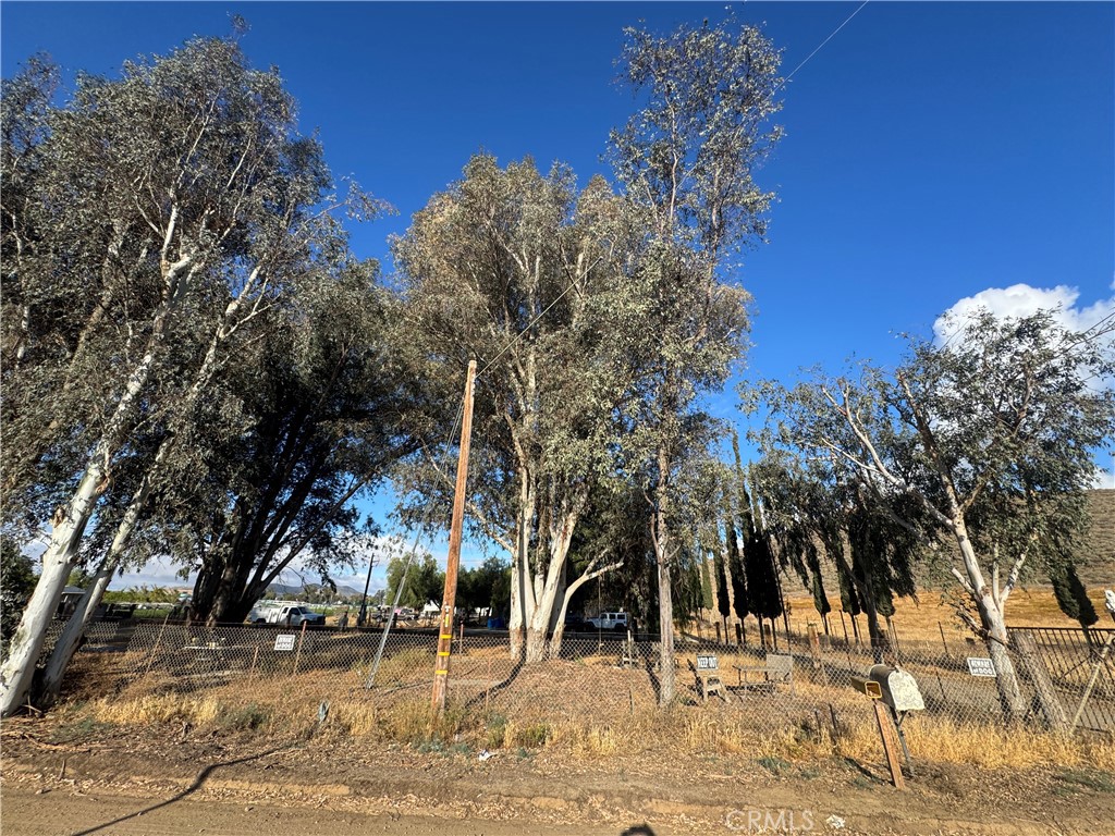 28265 California Property Photo 4