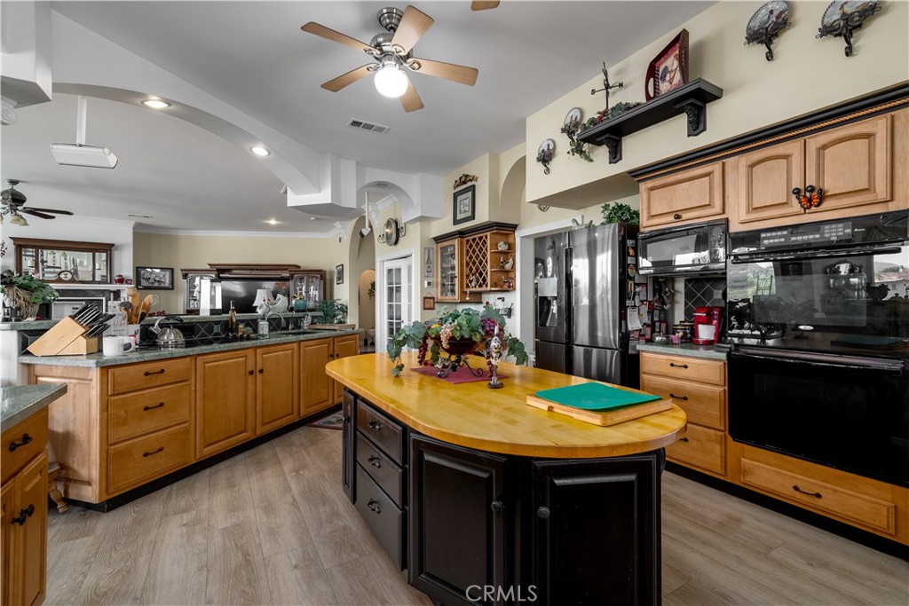 30594 Longhorn Drive Property Photo 13