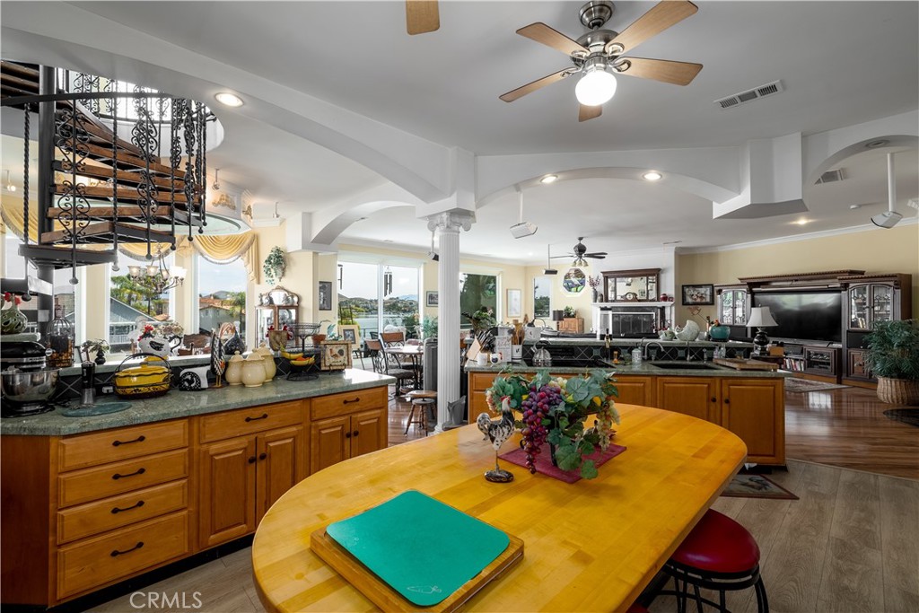 30594 Longhorn Drive Property Photo 14