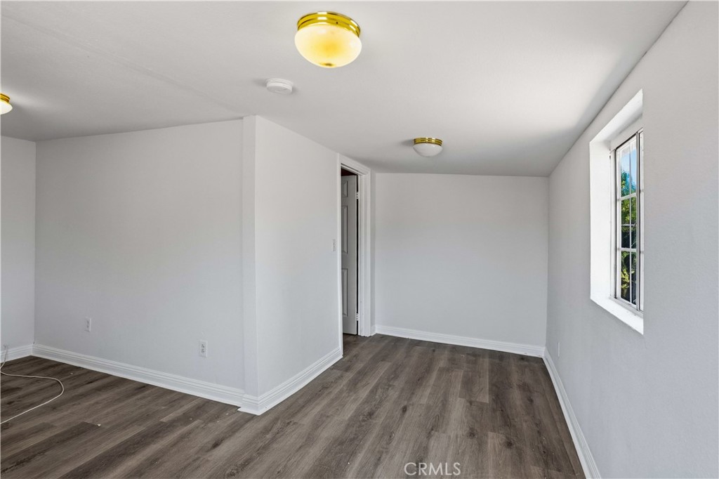 7081 Valley Way Property Photo 14