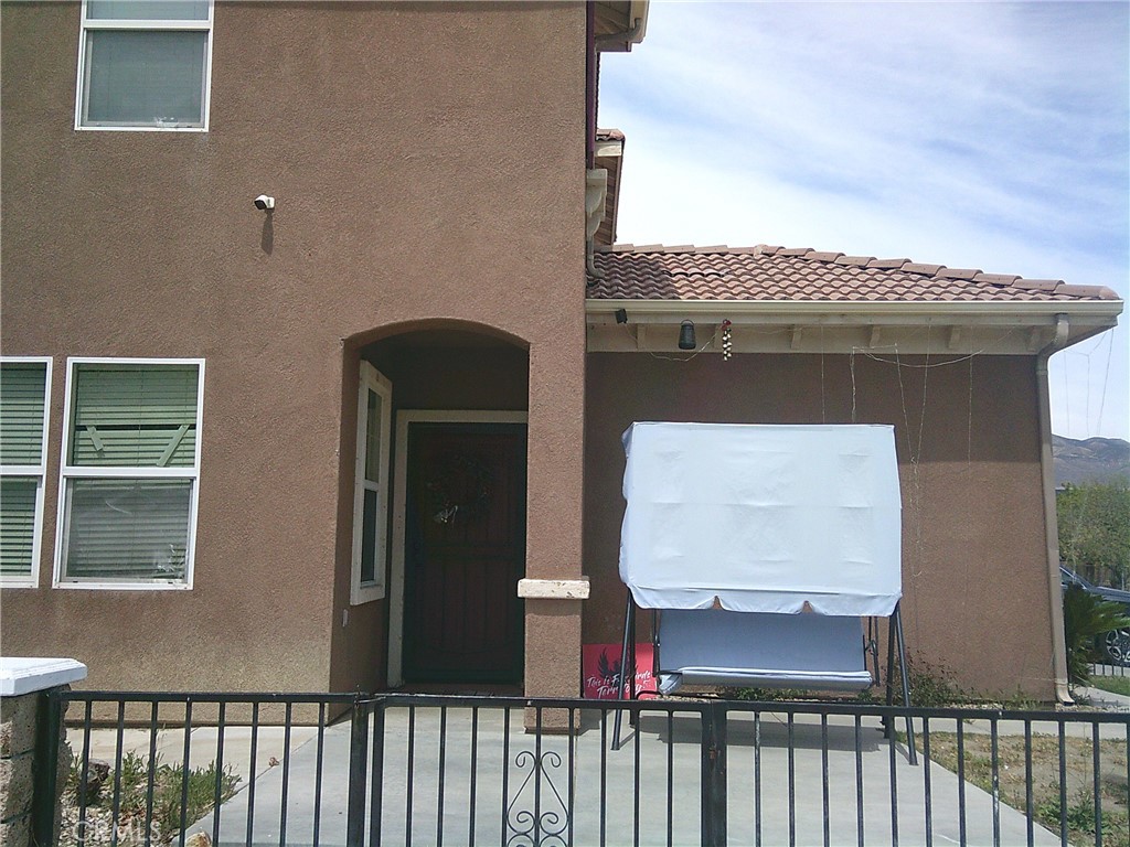1922 Byron Street Property Photo 4