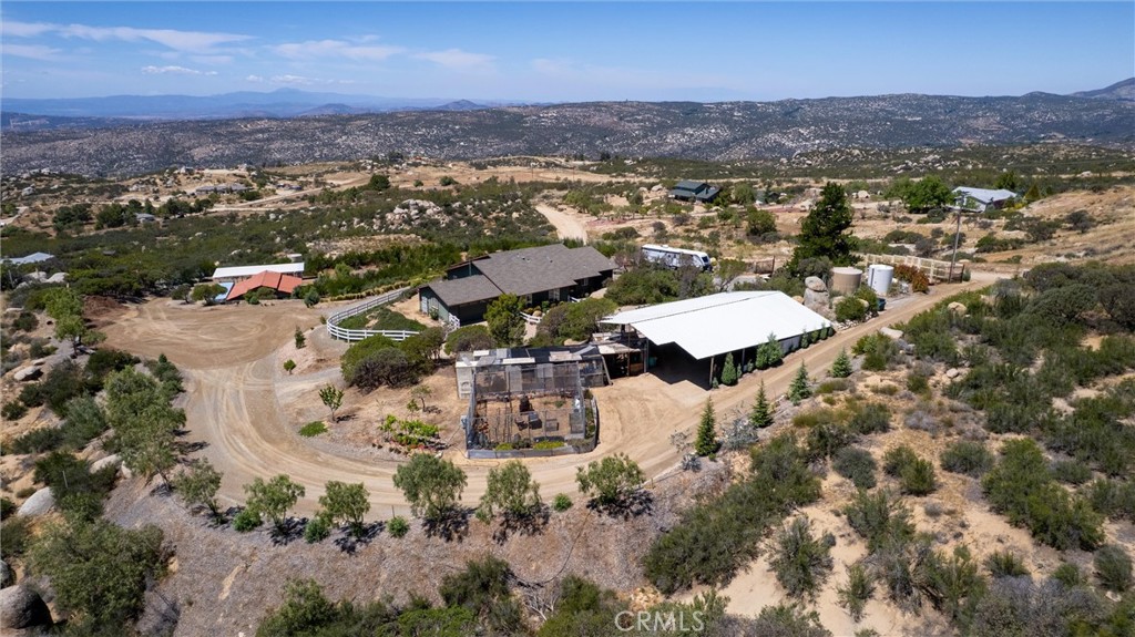 40230 Crazy Horse Canyon Road Property Photo 4