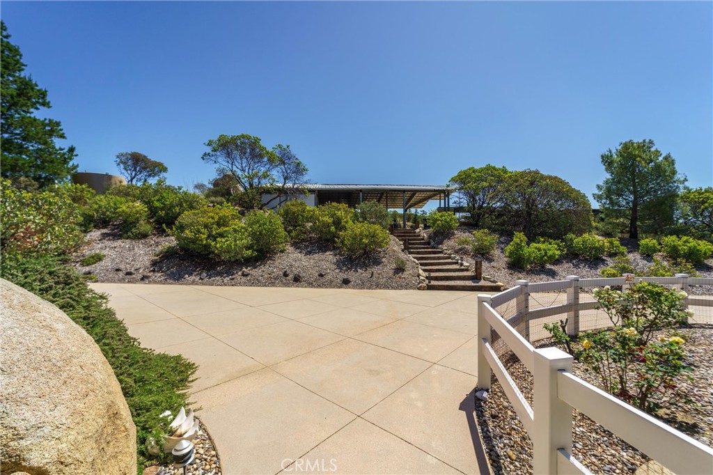 40230 Crazy Horse Canyon Road Property Photo 7