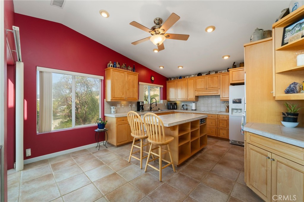 40230 Crazy Horse Canyon Road Property Photo 16