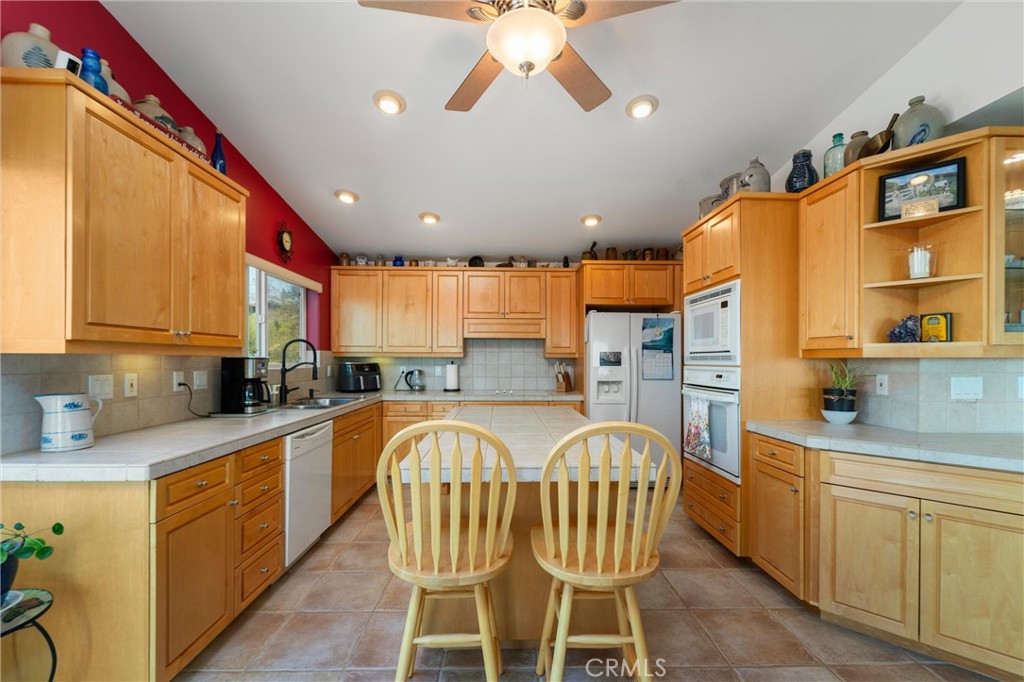 40230 Crazy Horse Canyon Road Property Photo 17