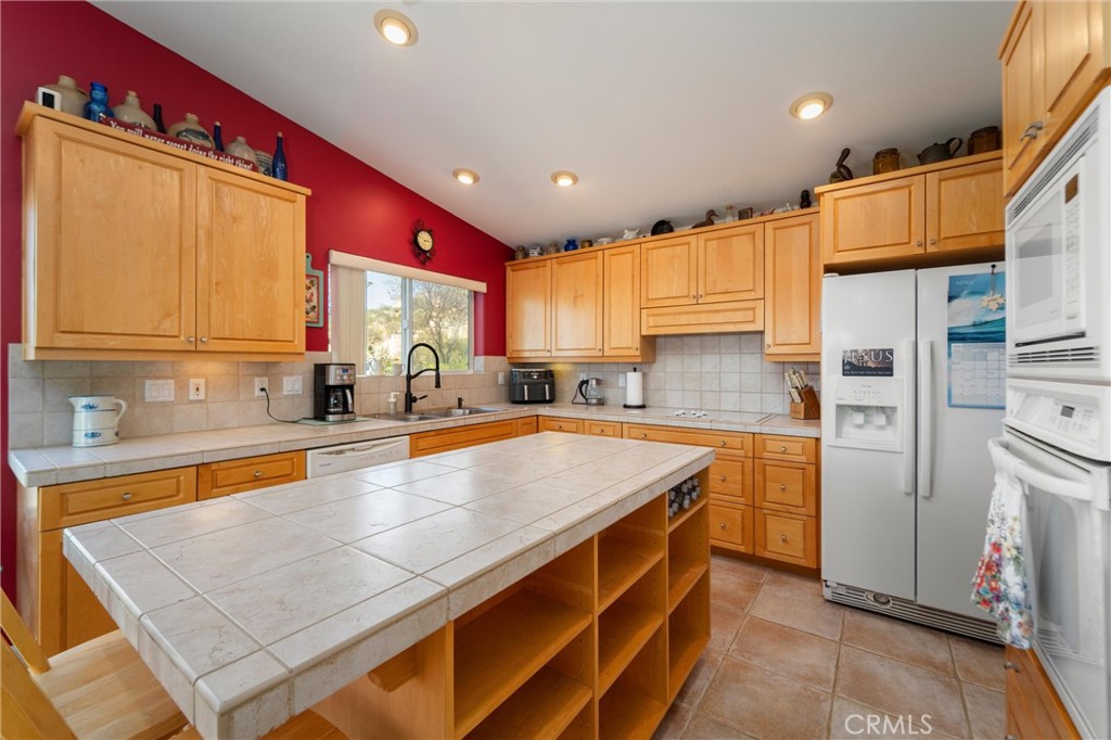 40230 Crazy Horse Canyon Road Property Photo 19