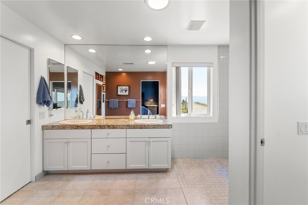40230 Crazy Horse Canyon Road Property Photo 27