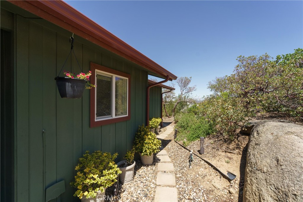 40230 Crazy Horse Canyon Road Property Photo 37