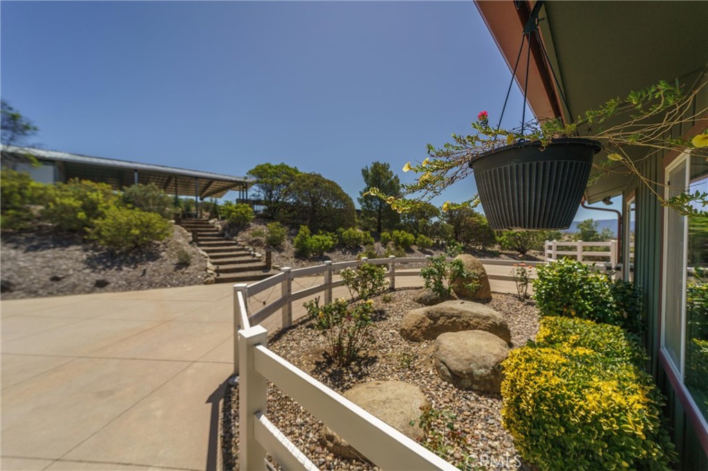 40230 Crazy Horse Canyon Road Property Photo 39