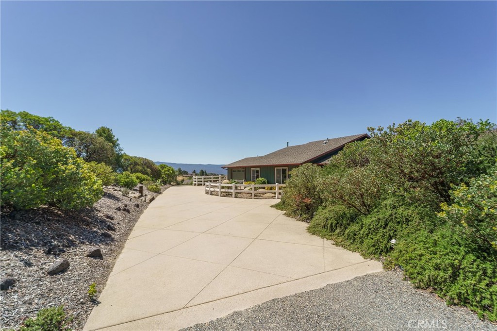 40230 Crazy Horse Canyon Road Property Photo 43