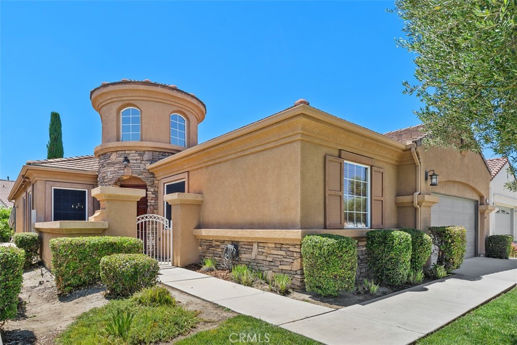 29507 Winding Brook Drive Property Photo 1