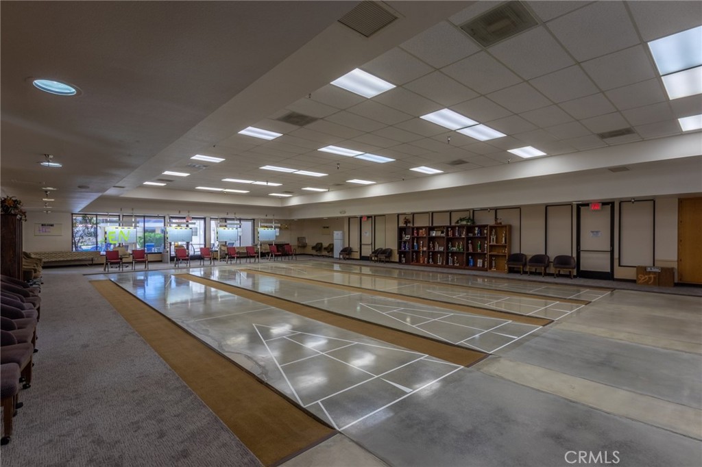 1295 S Cawston Avenue Property Photo 8