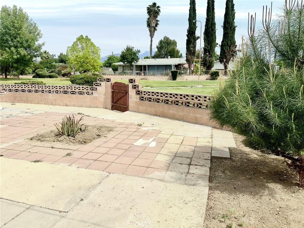 200 Mary Lane Property Photo 11