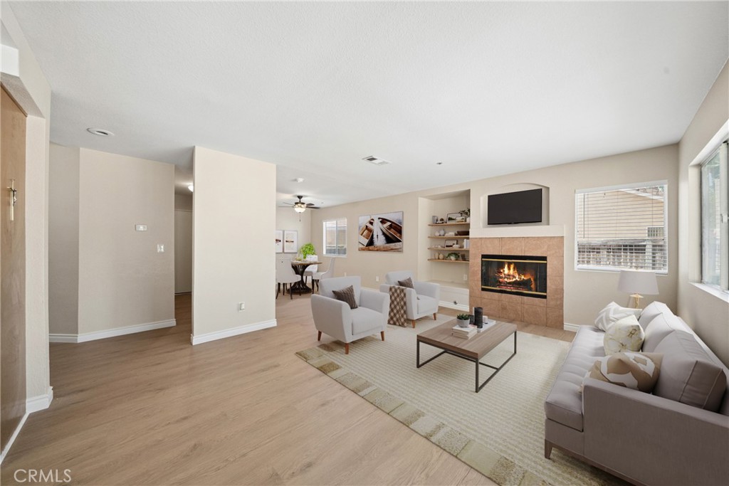 13734 Hillcrest Property Photo 5