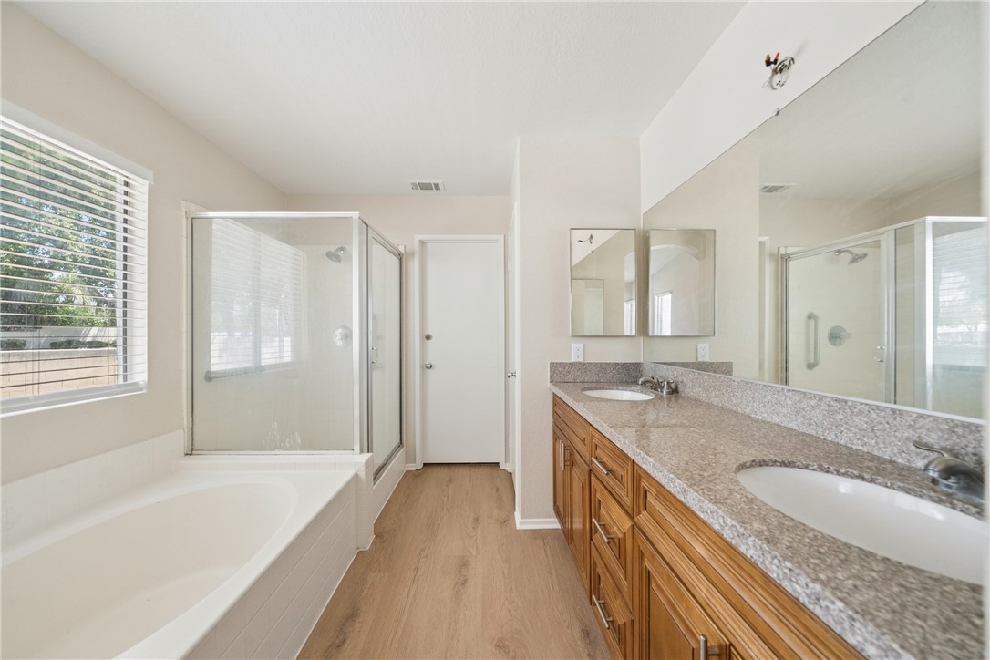 13734 Hillcrest Property Photo 37