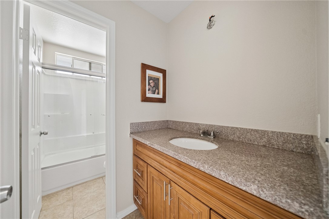 13734 Hillcrest Property Photo 43