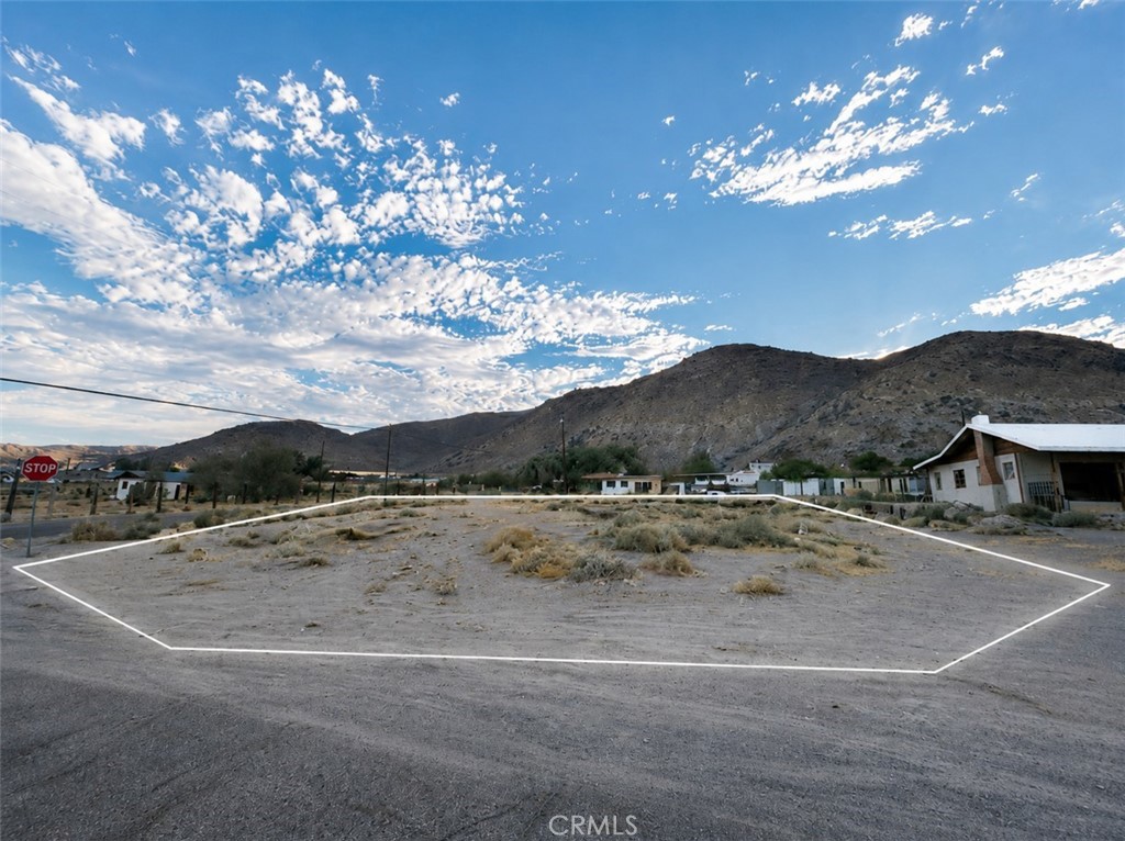 82350 5th Street Property Photo 1