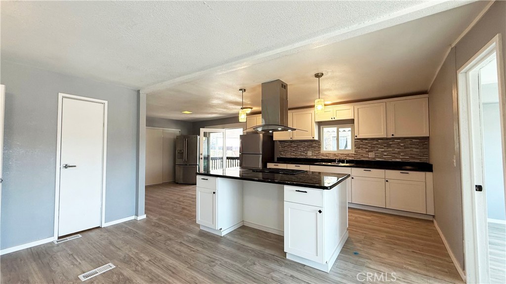 485 Idyllwild Drive 25 Property Photo 4
