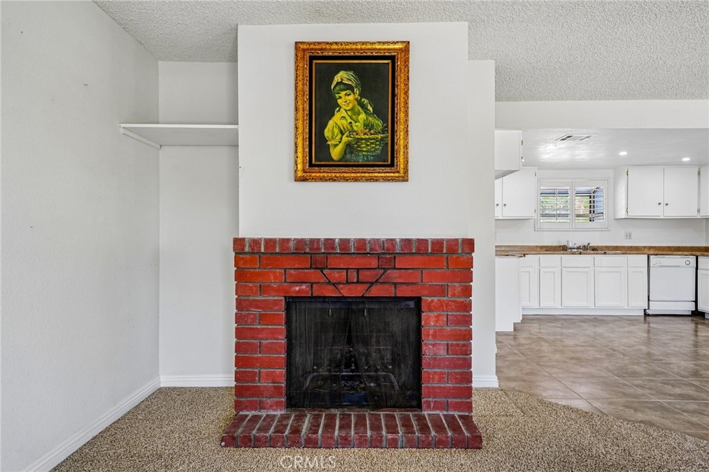 64903 Oakmount Avenue Property Photo 8