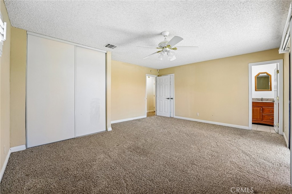 64903 Oakmount Avenue Property Photo 13
