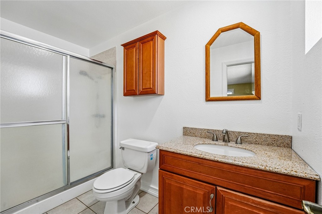 64903 Oakmount Avenue Property Photo 16