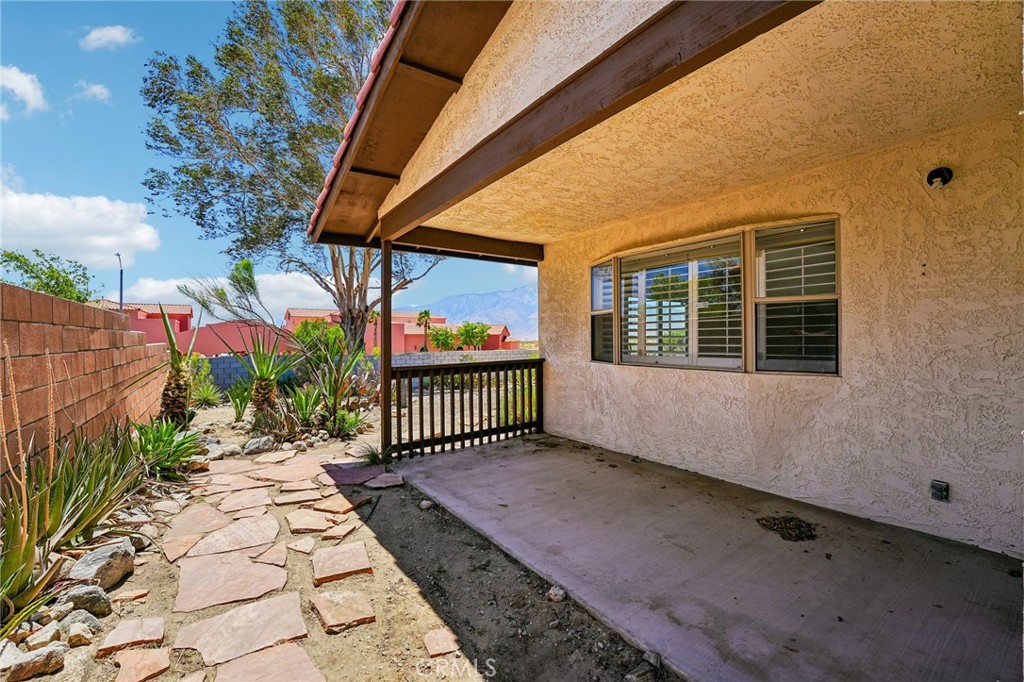 64903 Oakmount Avenue Property Photo 23