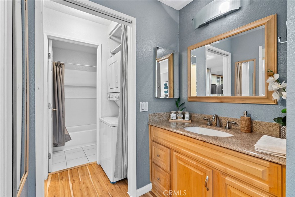 2960 Broadway 3 Property Photo 9