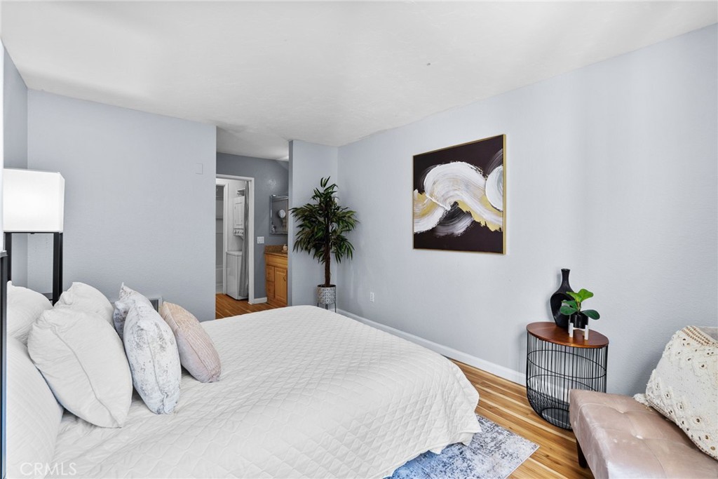 2960 Broadway 3 Property Photo 12