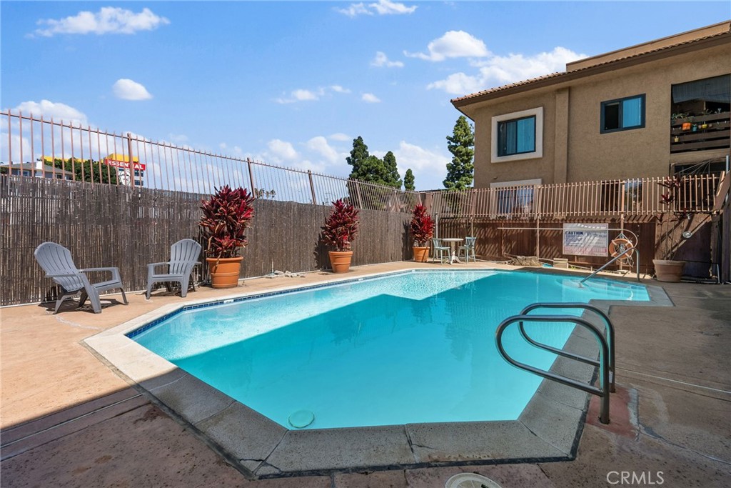 2960 Broadway 3 Property Photo 16