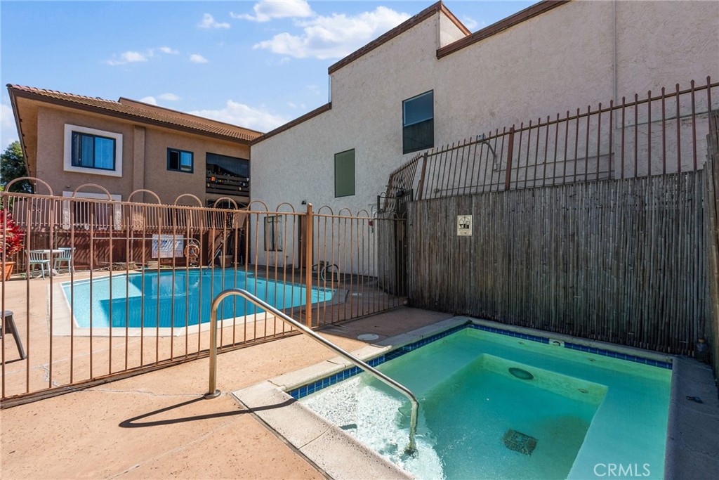 2960 Broadway 3 Property Photo 19