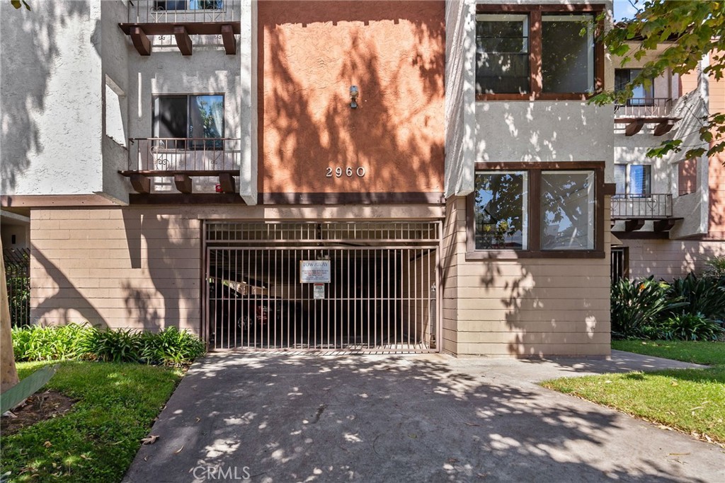 2960 Broadway 3 Property Photo 20