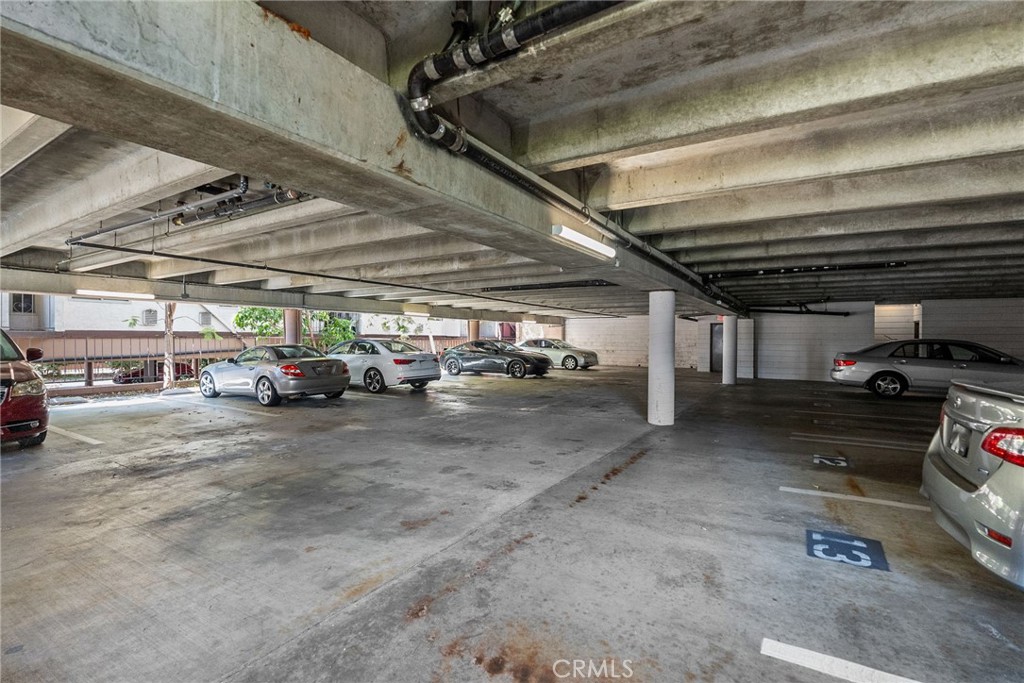 2960 Broadway 3 Property Photo 21