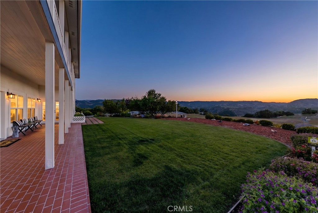 22252 Monte Rancho Dr Property Photo 5