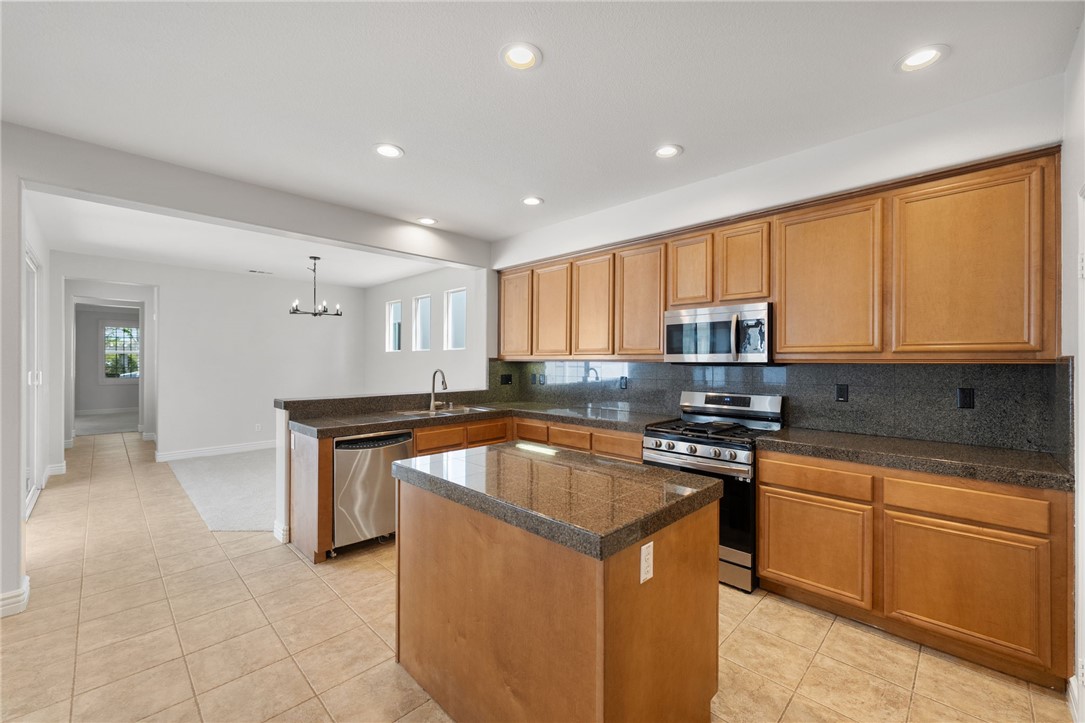 40125 Balboa Drive Property Photo 18