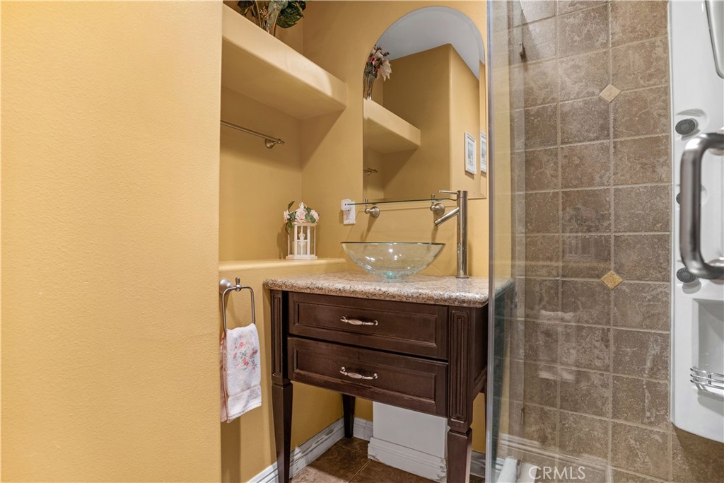 22175 Crusader Property Photo 41