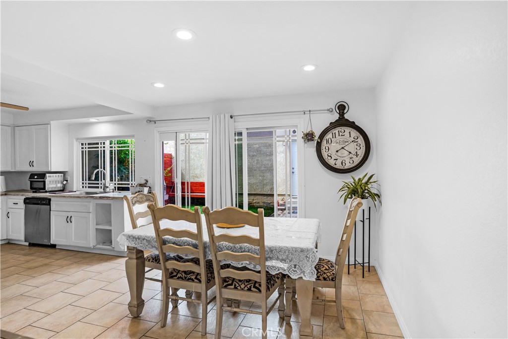 1312 Camelot Property Photo 12