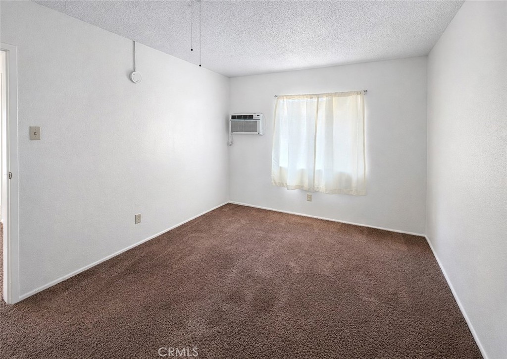 6450 Athol Property Photo 18