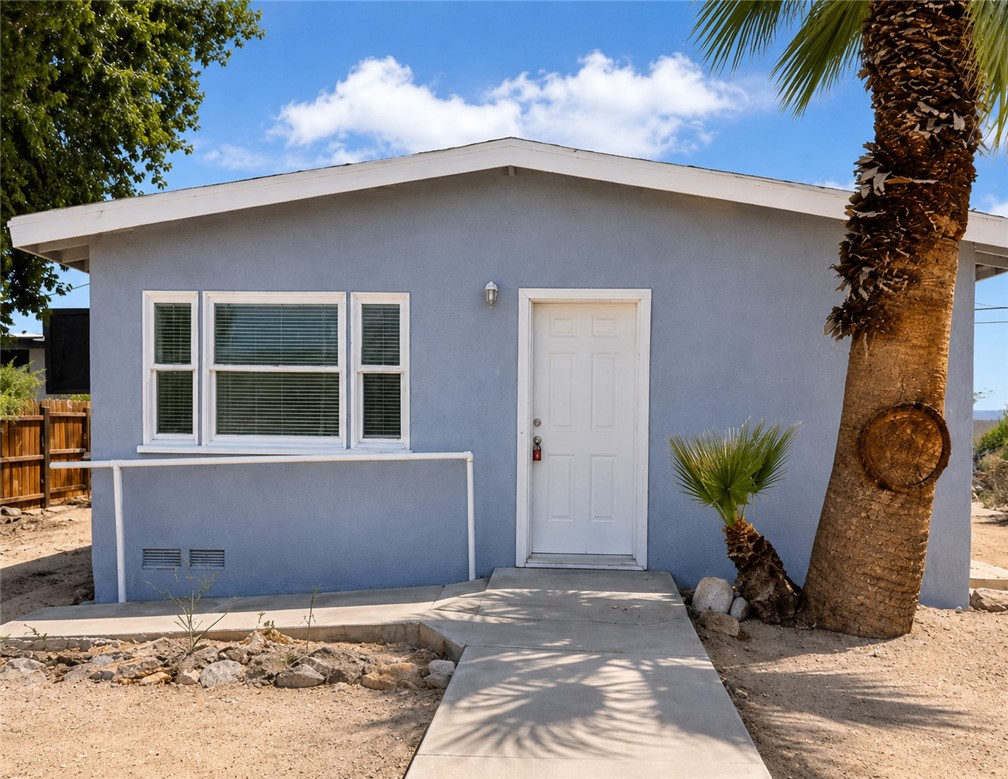 6667 Desert Queen Property Photo 1