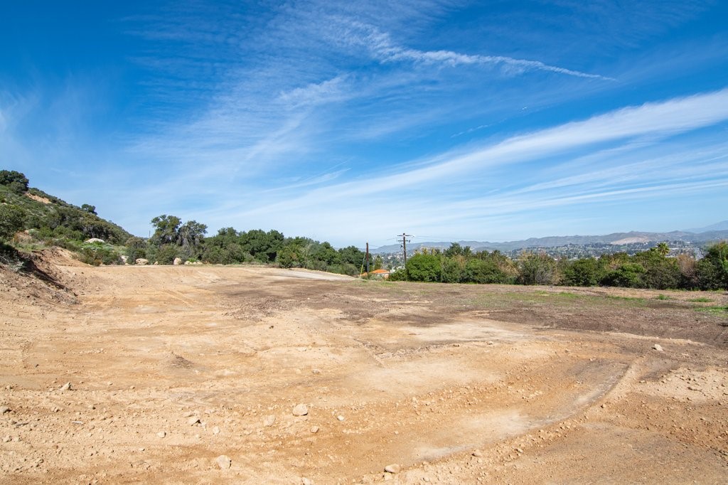 30 Lakeview Property Photo 1
