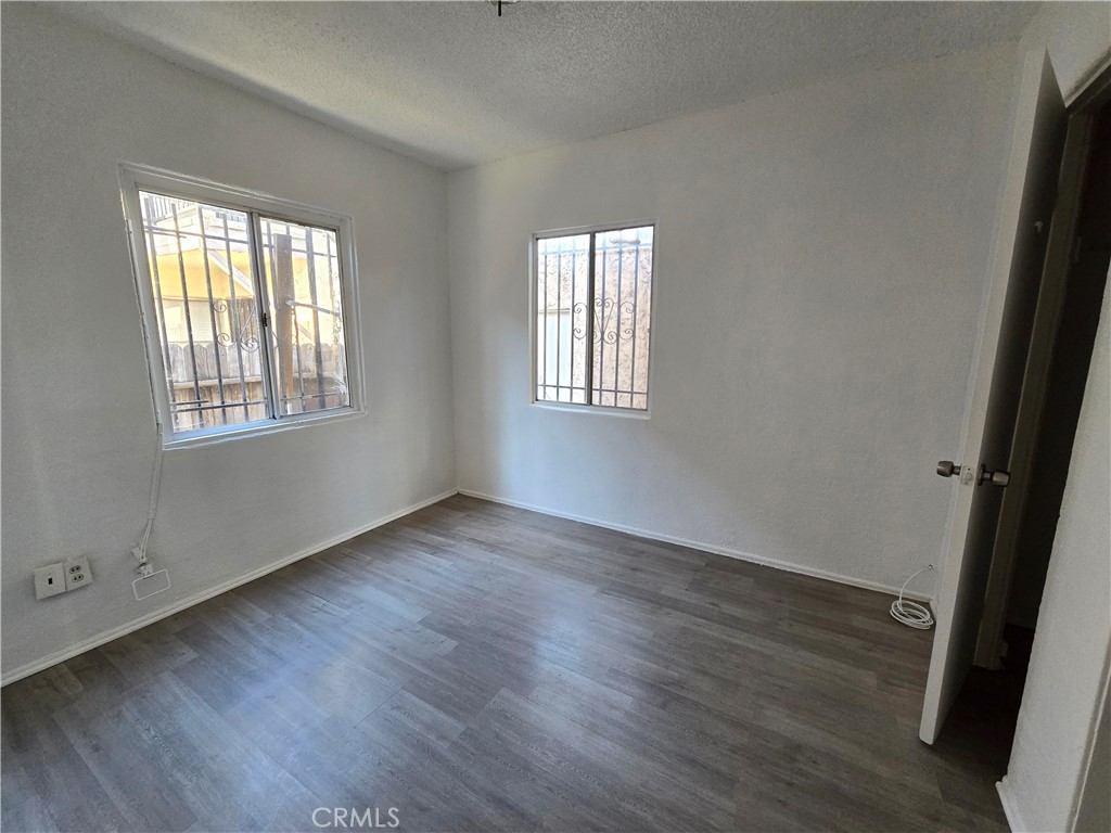 1914 Locust Property Photo 12