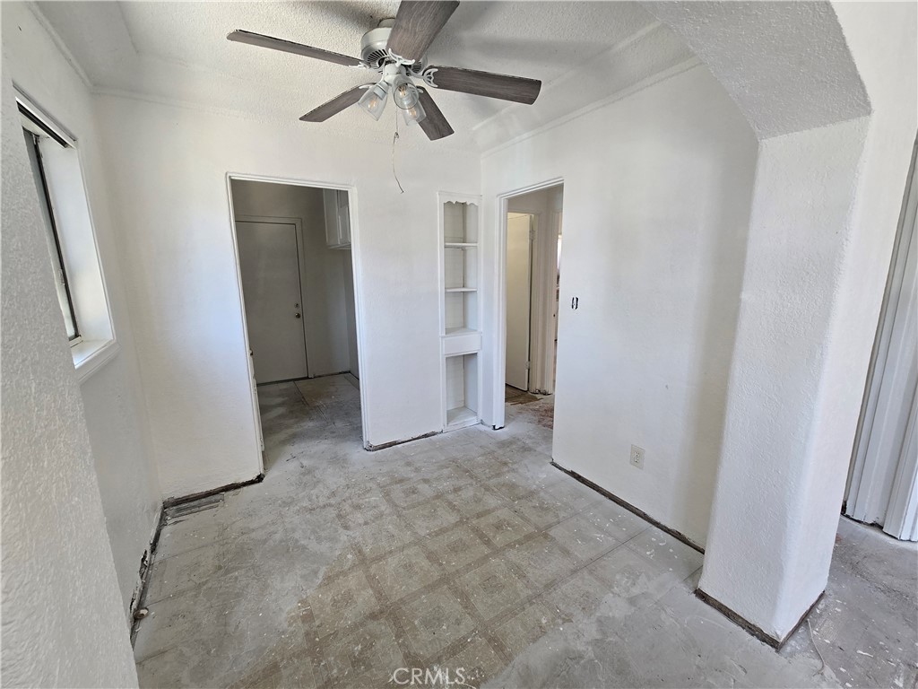 1914 Locust Property Photo 18