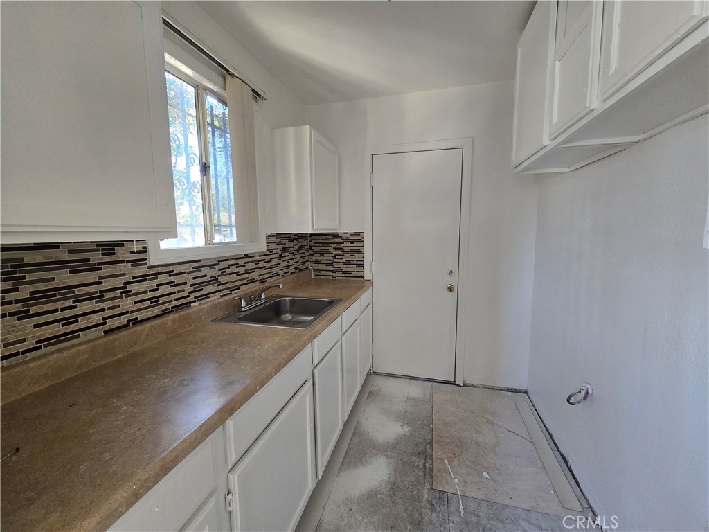 1914 Locust Property Photo 19