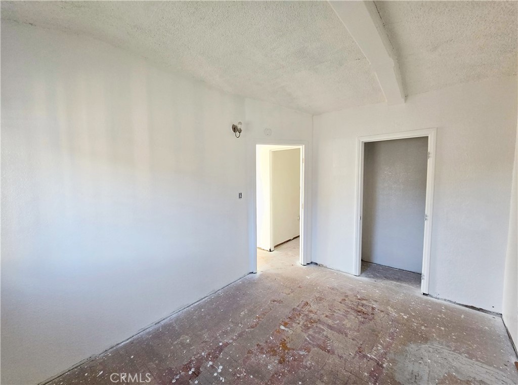 1914 Locust Property Photo 20