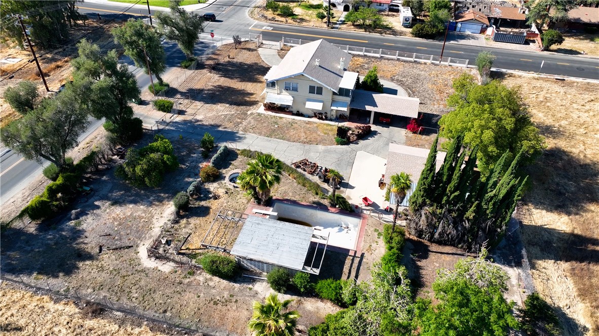 41531 Acacia Property Photo 3