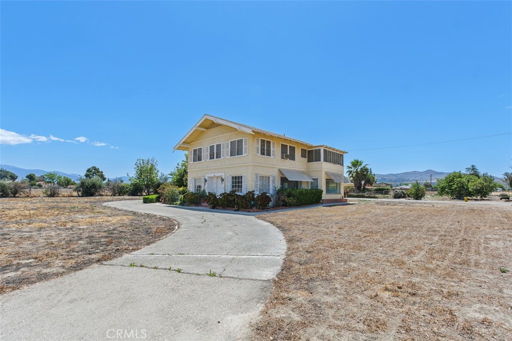 41531 Acacia Property Photo 7