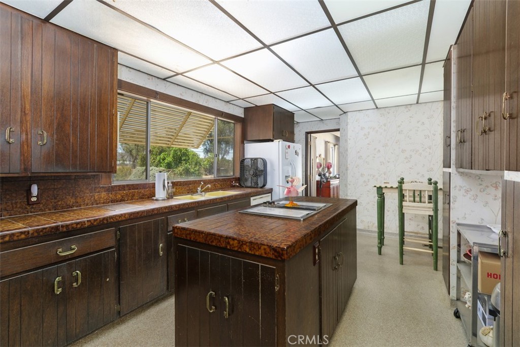 41531 Acacia Property Photo 24