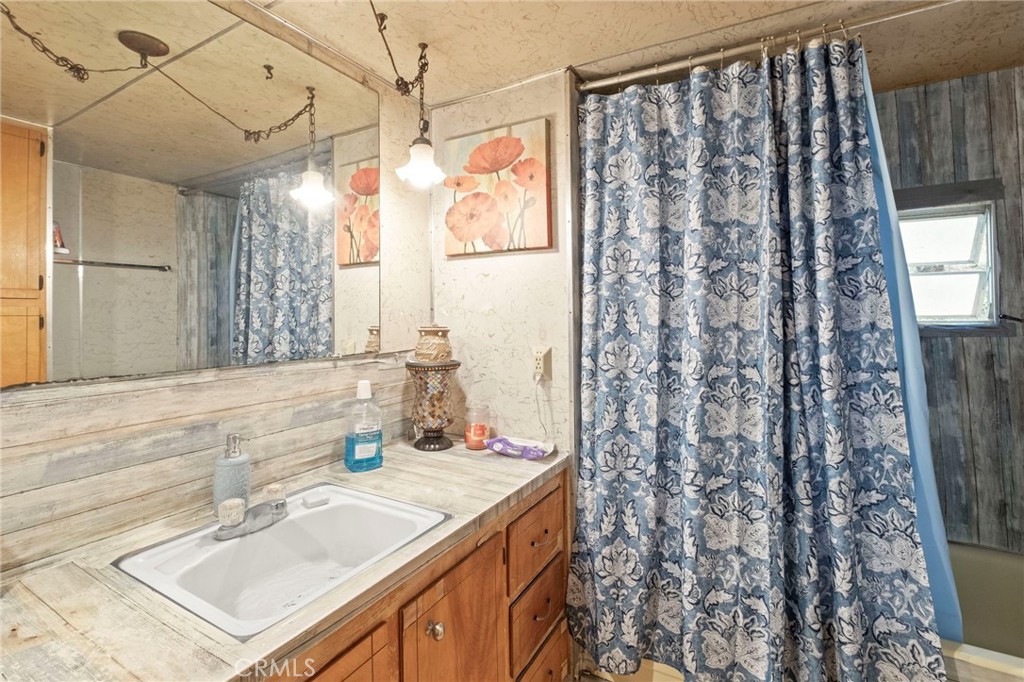 42185 Oak Canyon Property Photo 19