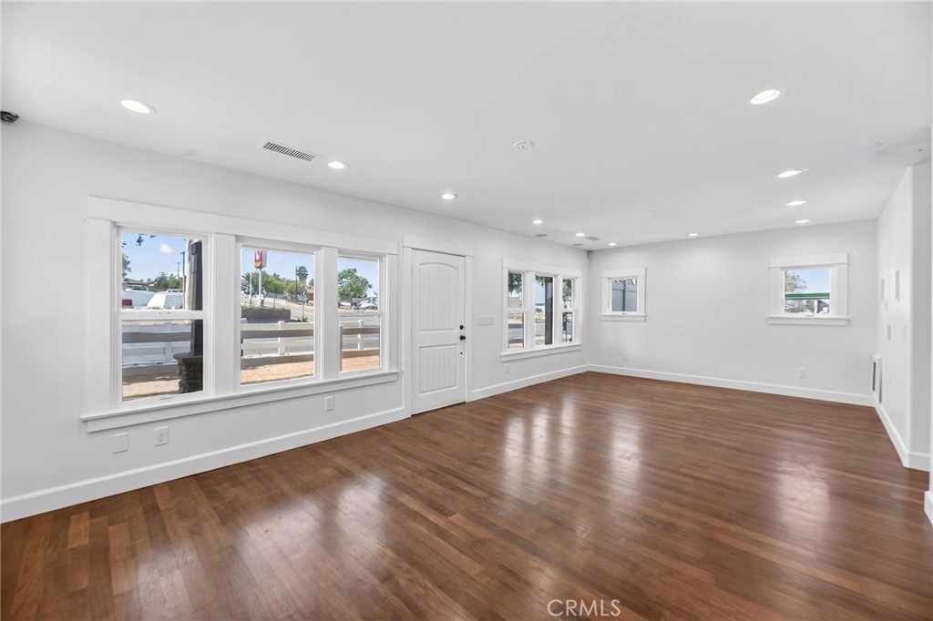 791 Sixth St Property Photo 11