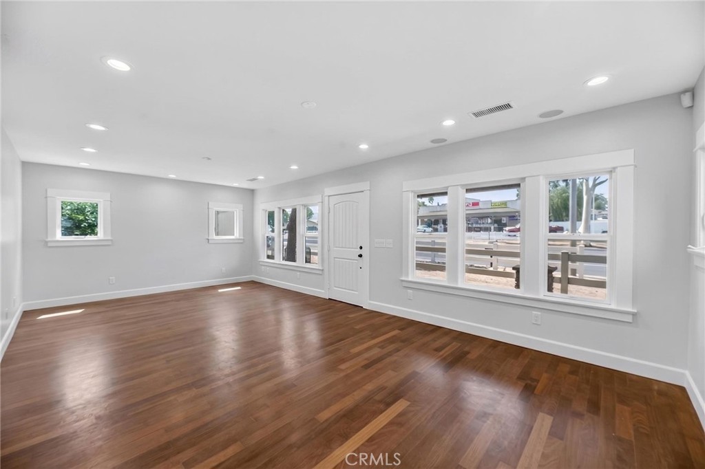 791 Sixth St Property Photo 13