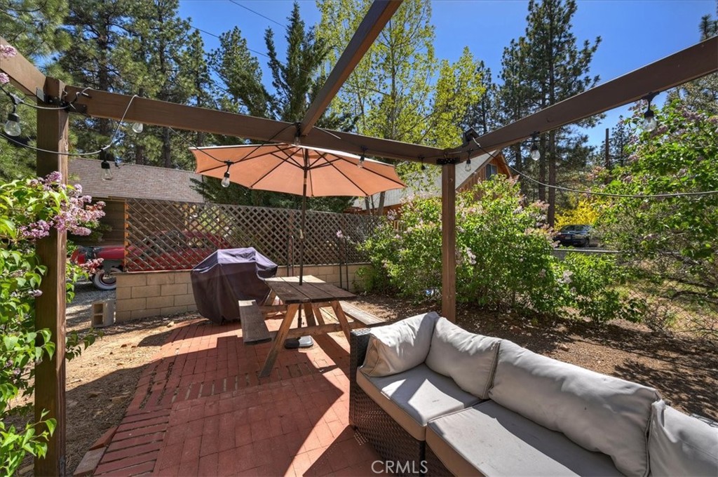 190 Spruce Property Photo 26